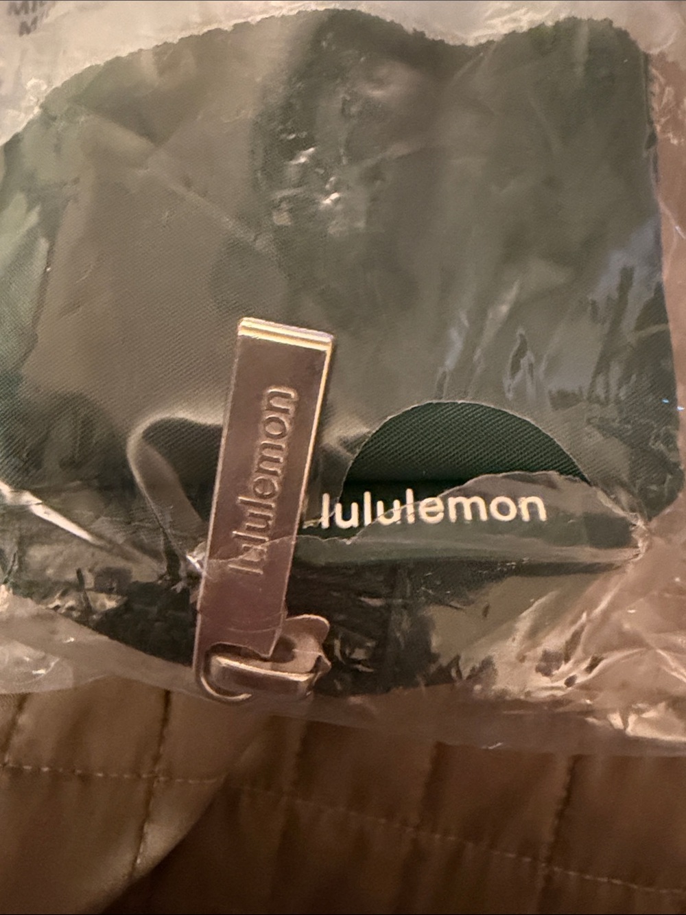 lululemon Everywhere Belt Bag- green - Picture 4 of 4